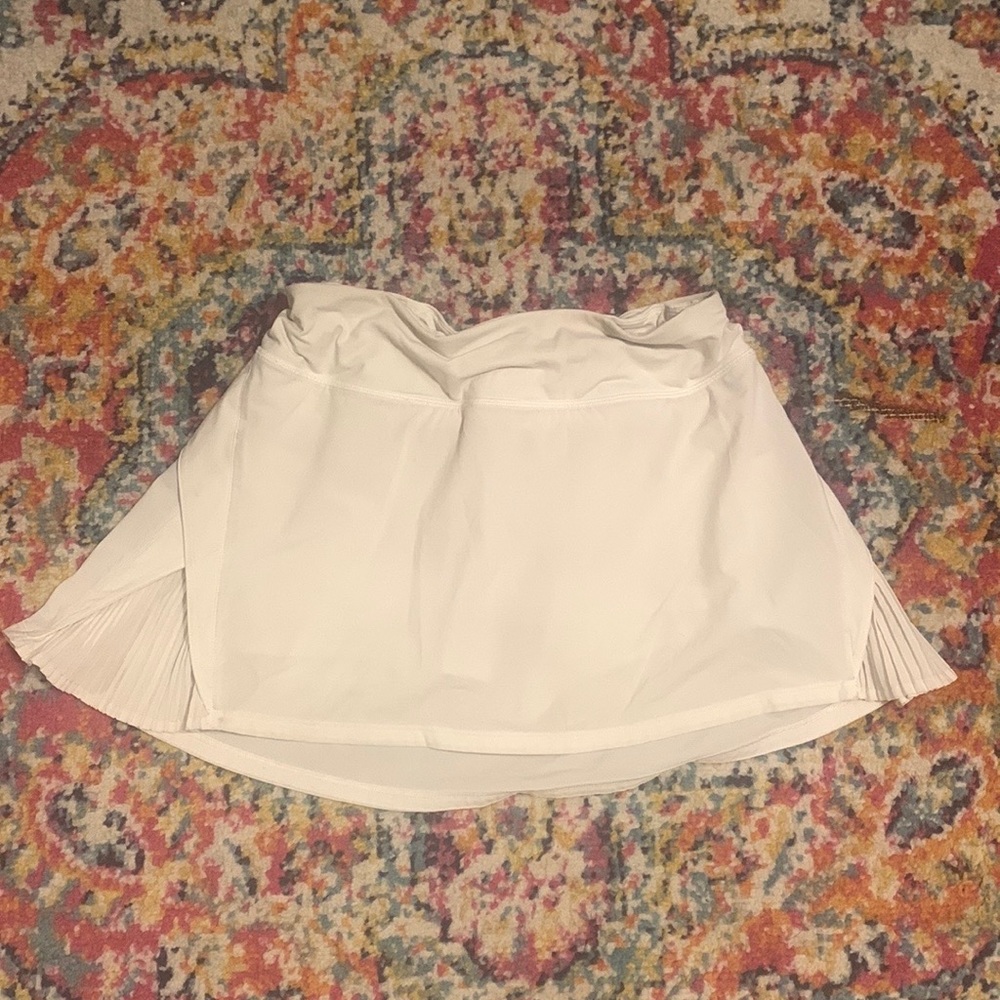 Play Off The Pleats Lululemon skirt!!!!
